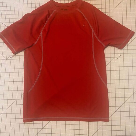 Three (3) men’s Sz M SB Tech moisture wicking t-shirts. Excellent condition. - Picture 3 of 4